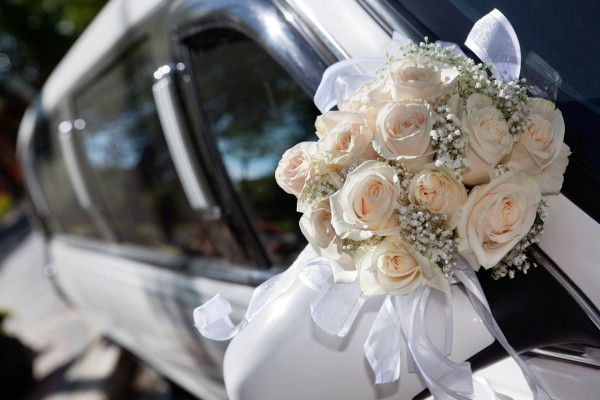 як прикрасити машину на весілля