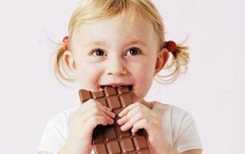 Як відучити дитину від солодощів?