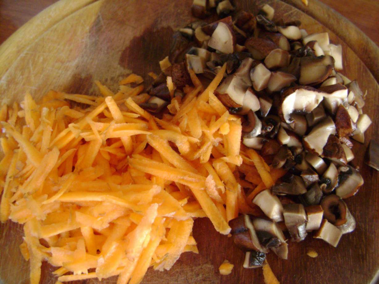 Фарширований перець і кабачки з курячим філе і грибами