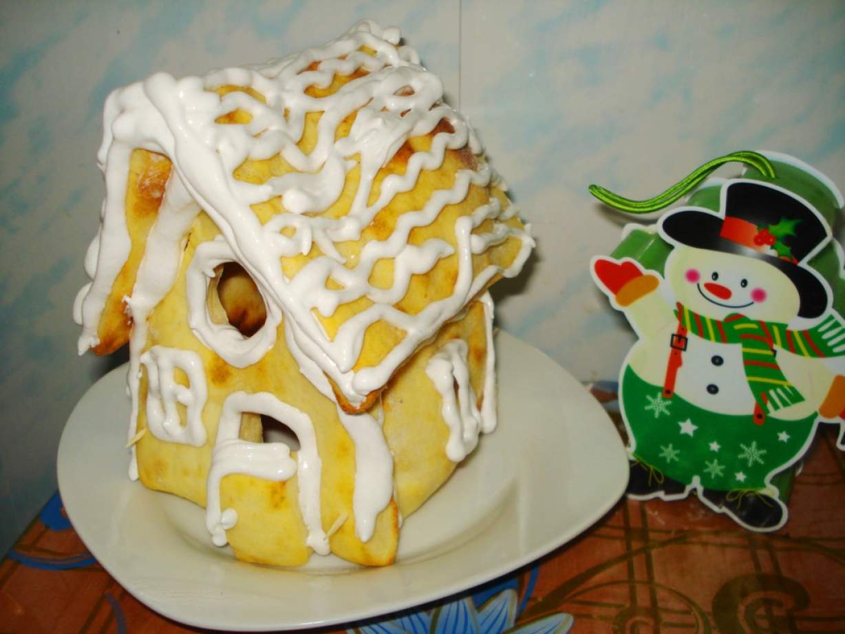 Різдвяний пряниковий будиночок з сирного тіста своїми руками