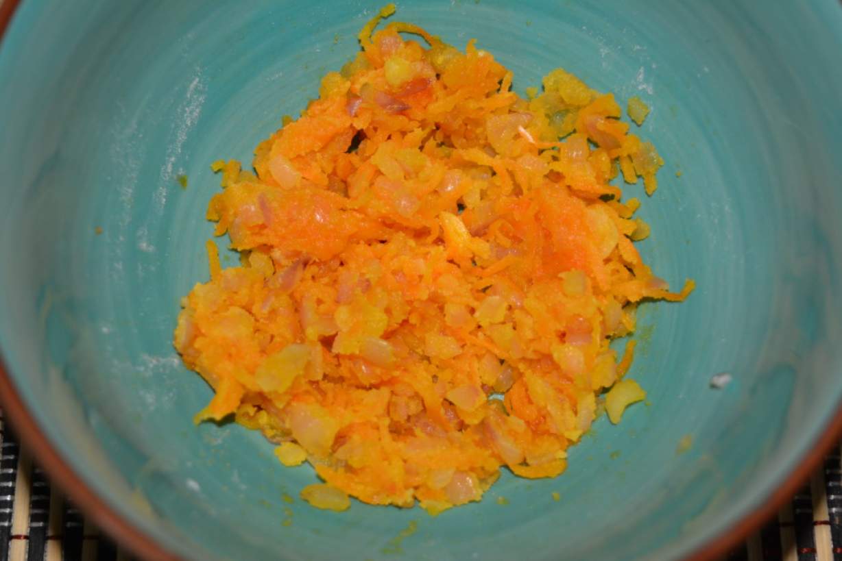 Швидкий соус-підлива з томатною пастою в мікрохвильовій печі