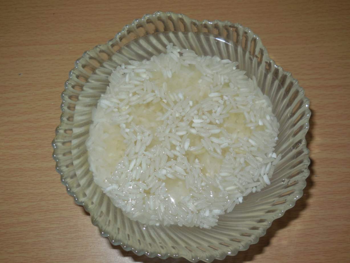 Суп з рибної консерви з рисом в мультиварці