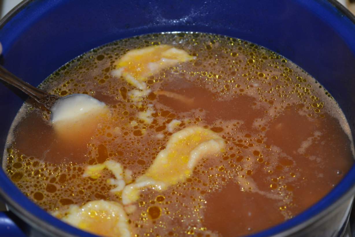 М'ясний суп з фаршем і галушками