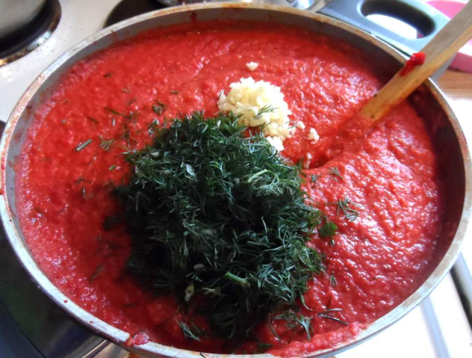 Рубіновий суп-пюре — незвичайний рецепт борщу
