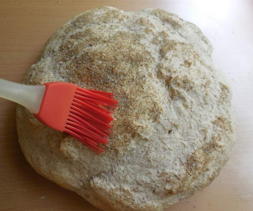 Смачний і корисний пшеничний хліб грубого помелу з висівками