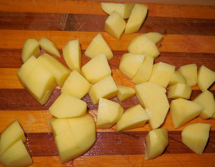 Овочеве рагу з кабачками, капустою і картоплею в мультиварці