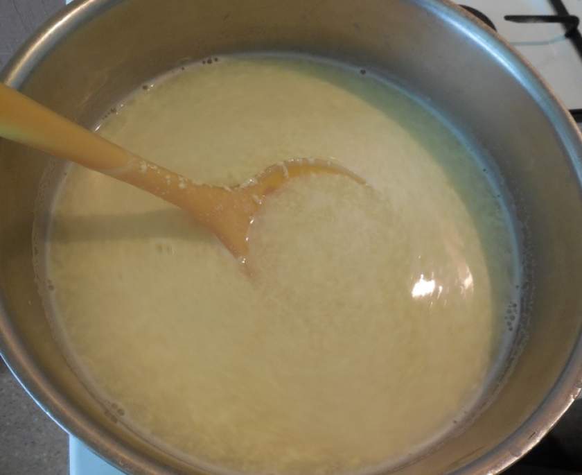 Як зробити домашній сир з молока