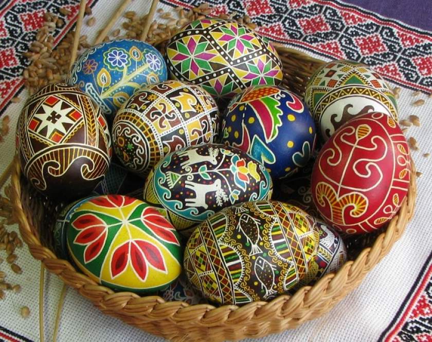 Великодні яйця, як зробити пасхальне яйце — кращий подарунок на Великдень своїми руками