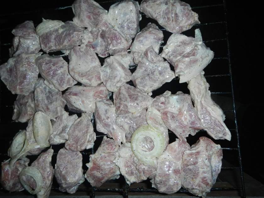 Соковита свинина на мангалі — як маринувати м'ясо для шашлику, барбекю, гриля або смаження на решітці